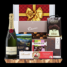 Moet & Chandon Gourmet Hamper