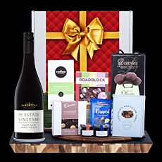 DeBortoli The Estate Collection Pinot Noir Gourmet Hamper